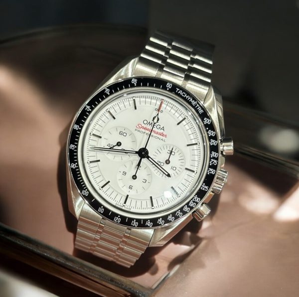Omega Speedmaster Moonwatch White