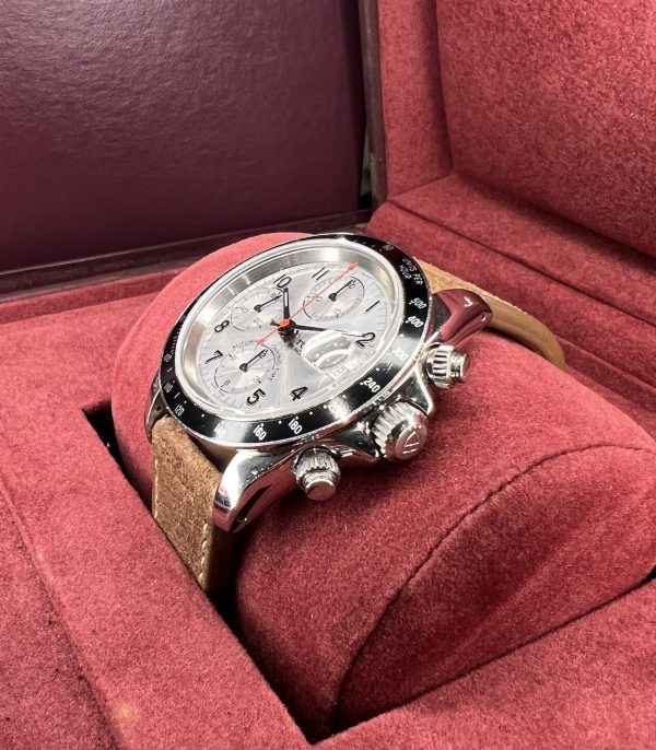 Tudor Prince Date 79260 – Image 3