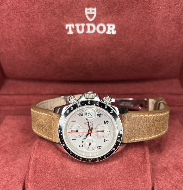 Tudor Prince Date 79260 – Image 4