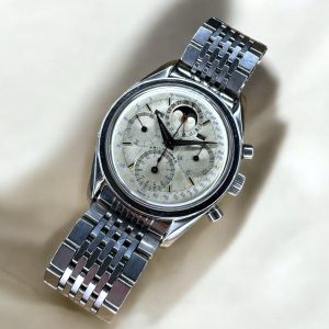 Universal Genève Tri-Compax Chronograph
