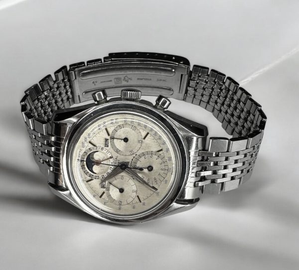 Universal Genève Tri-Compax Chronograph – Image 4