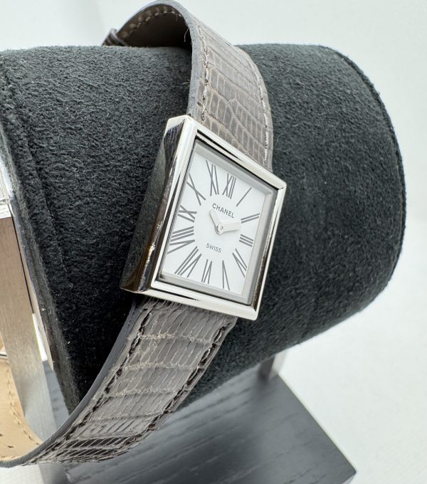 Chanel Demoiselle – Image 4