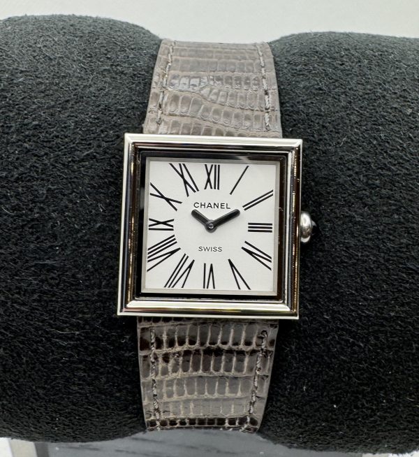 Chanel Demoiselle