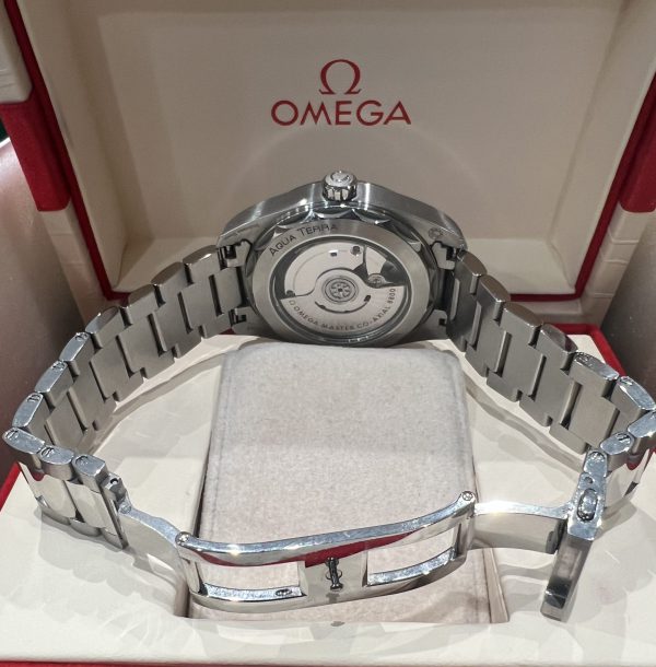 Omega Seamaster Aqua Terra Co-axial Master Chronometer – Image 11