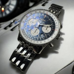 Breitling Navitimer